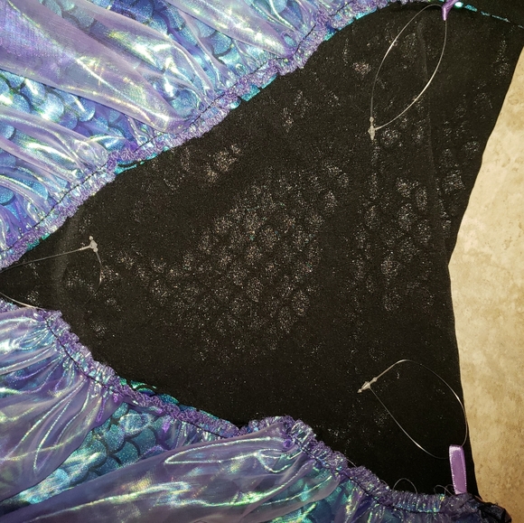 Mermaid Tail #Hallween - Picture 3 of 6